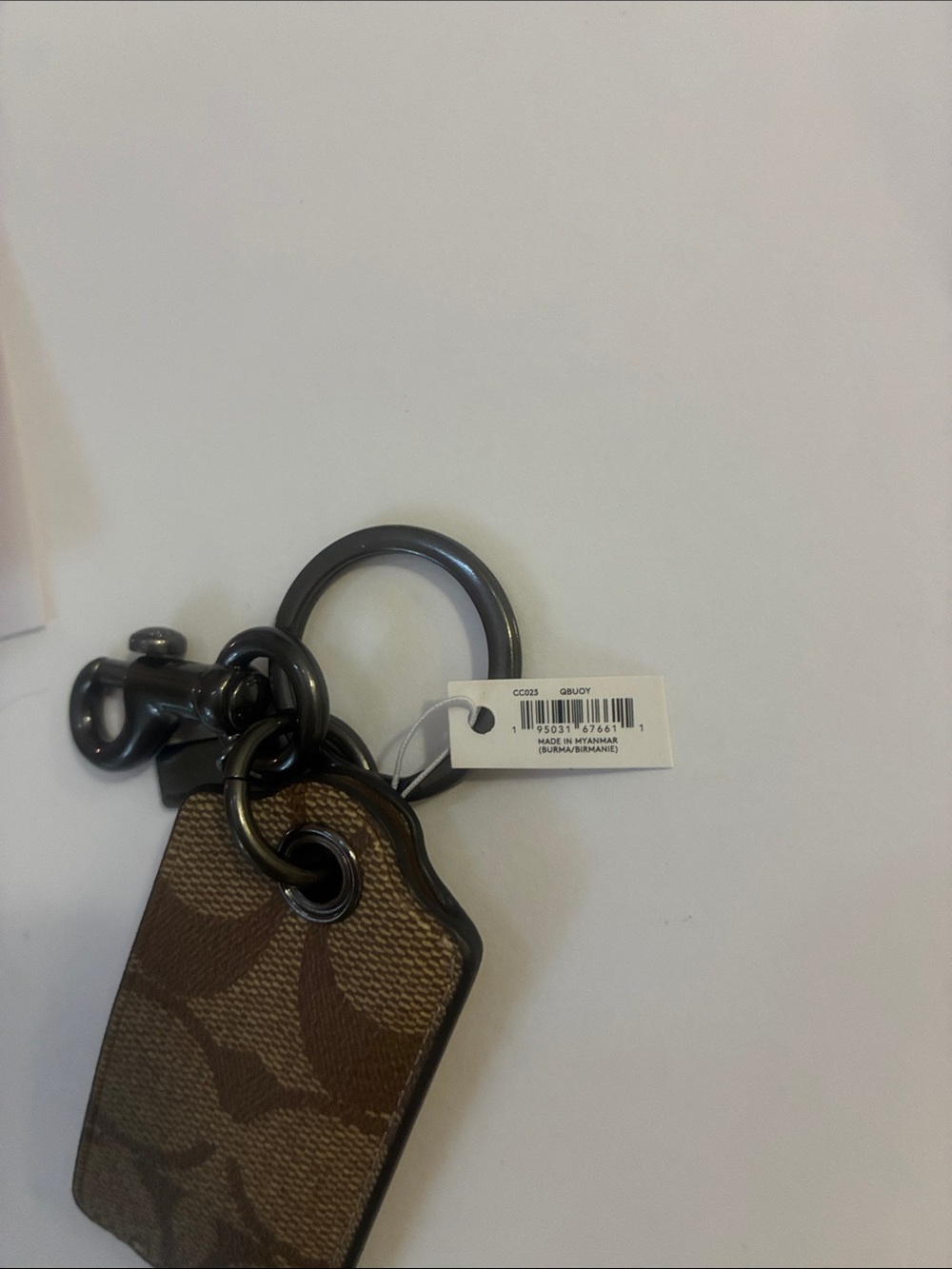 Coach signature Bottle Opener Keychain CC023 Unisex NWT - Picture 7 of 7
